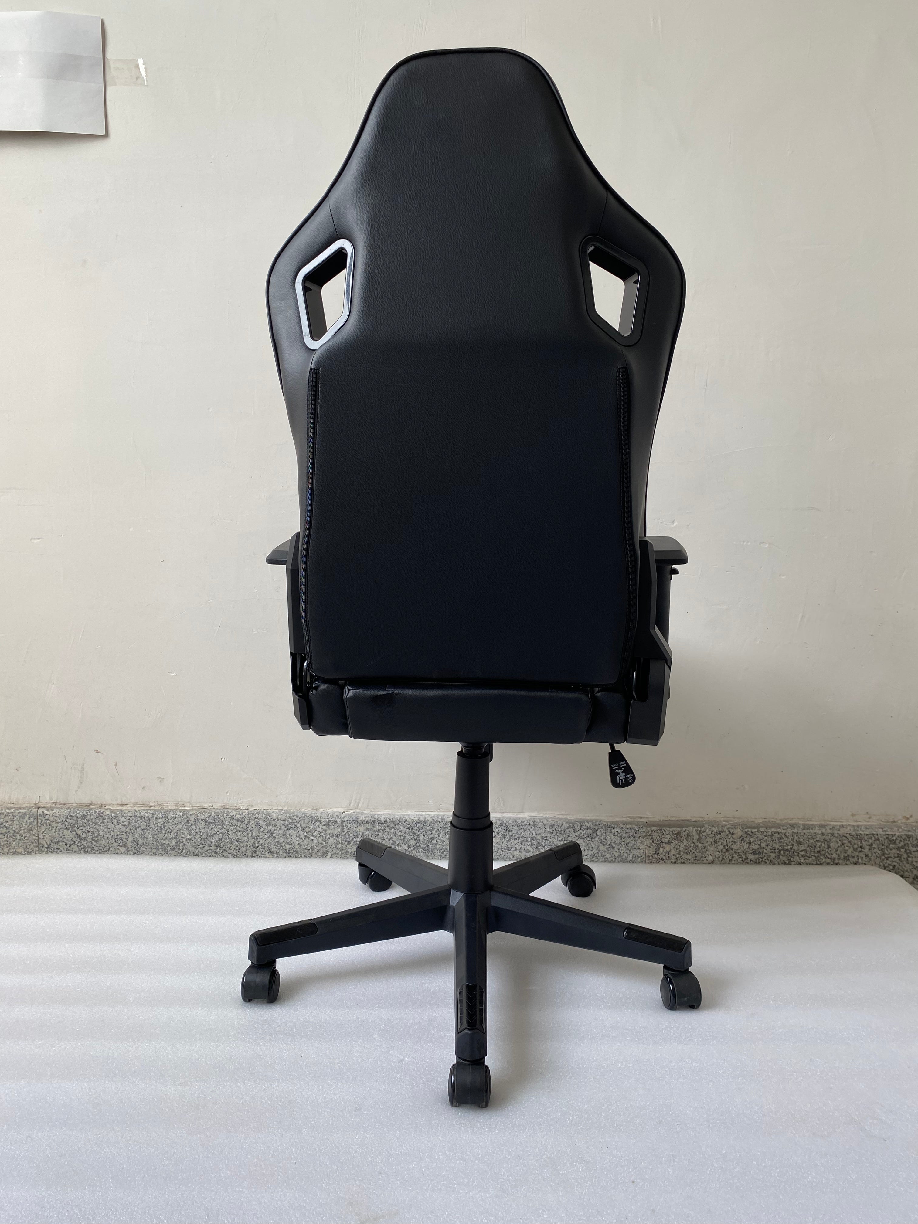 JOHOOFURNITURE Mould Foam Gaming Chair All Black OEM ODM YJ05