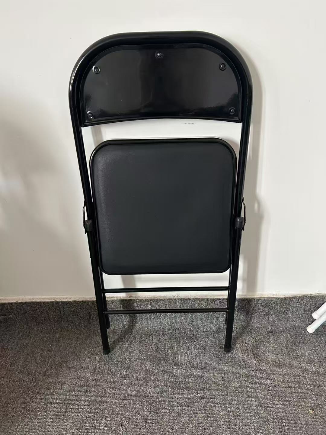 Cheap Price Promotion With Soft Padded Folding plastic chairs Even Party #9010