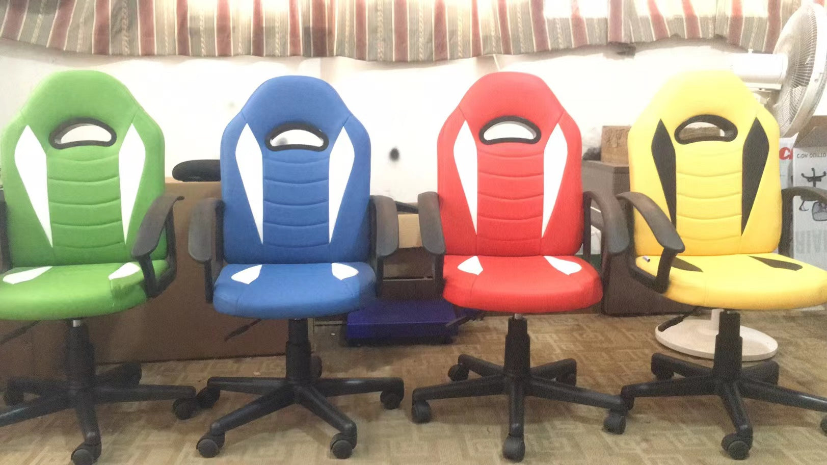 JOHOOFURNITURE Kid Gaming Chair CG02