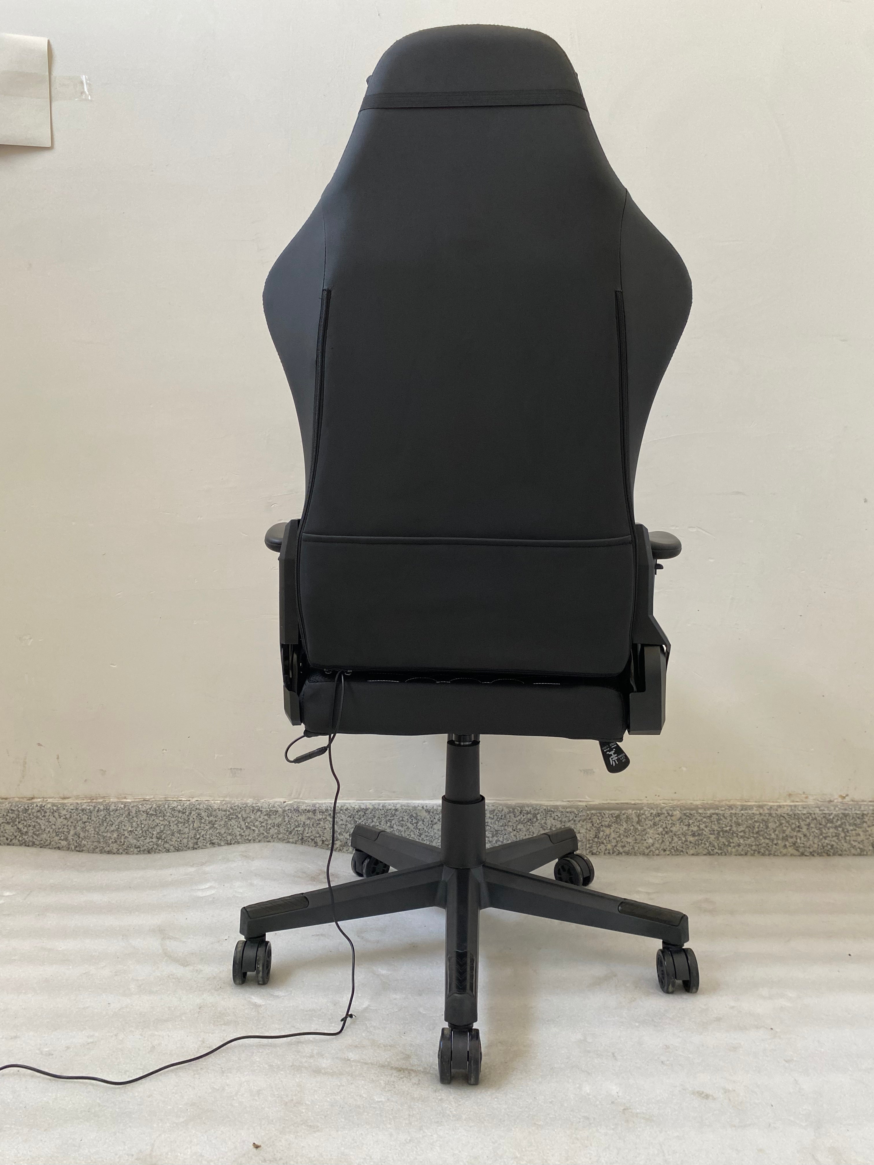 JOHOOFURNITURE RGB Cool and flashy Gaming Chair Essential for Esports Room YJ07