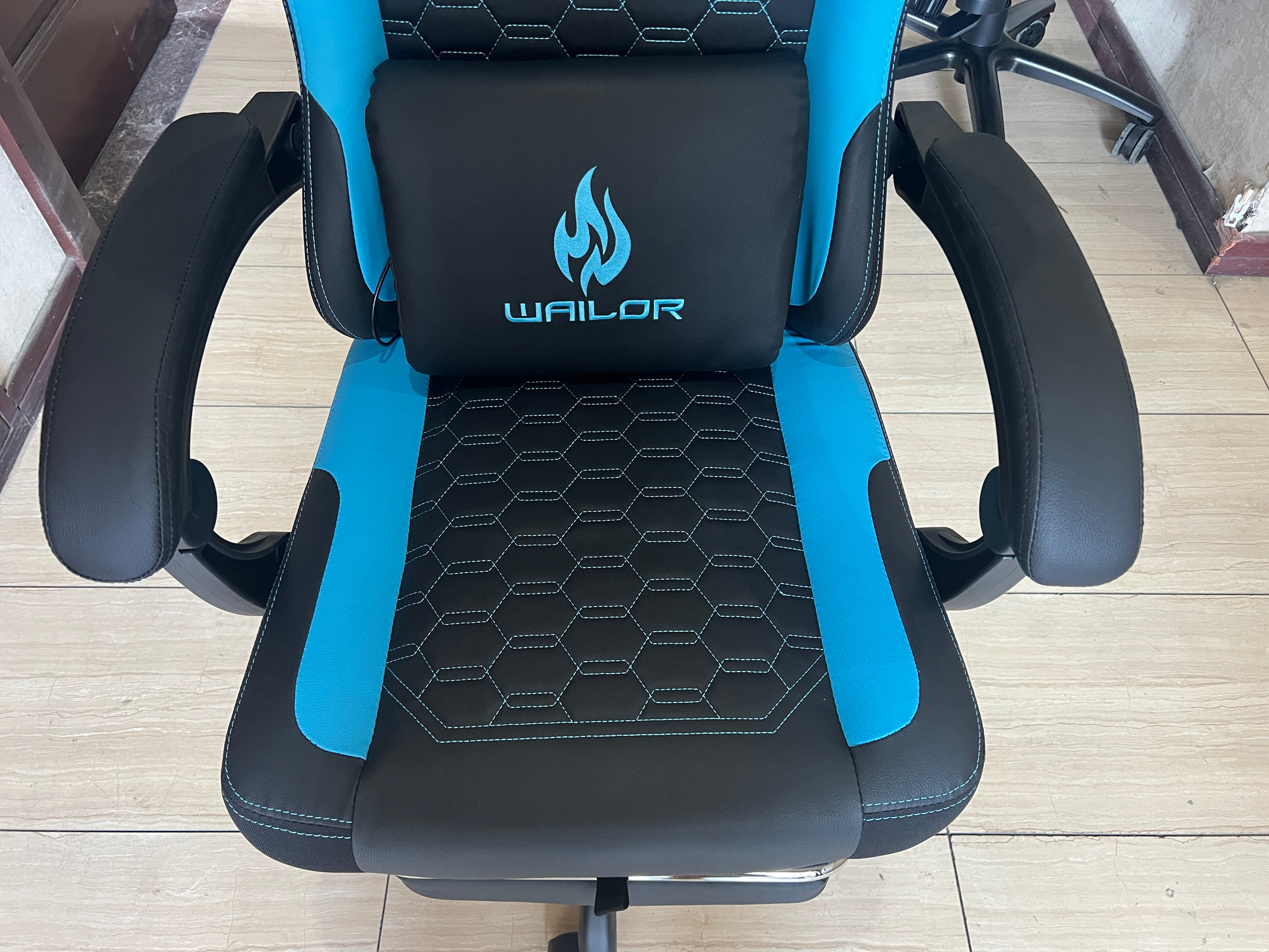 JOHOOFURNITURE Spring-enhanced cushioning for superior comfort gaming Chair HA02