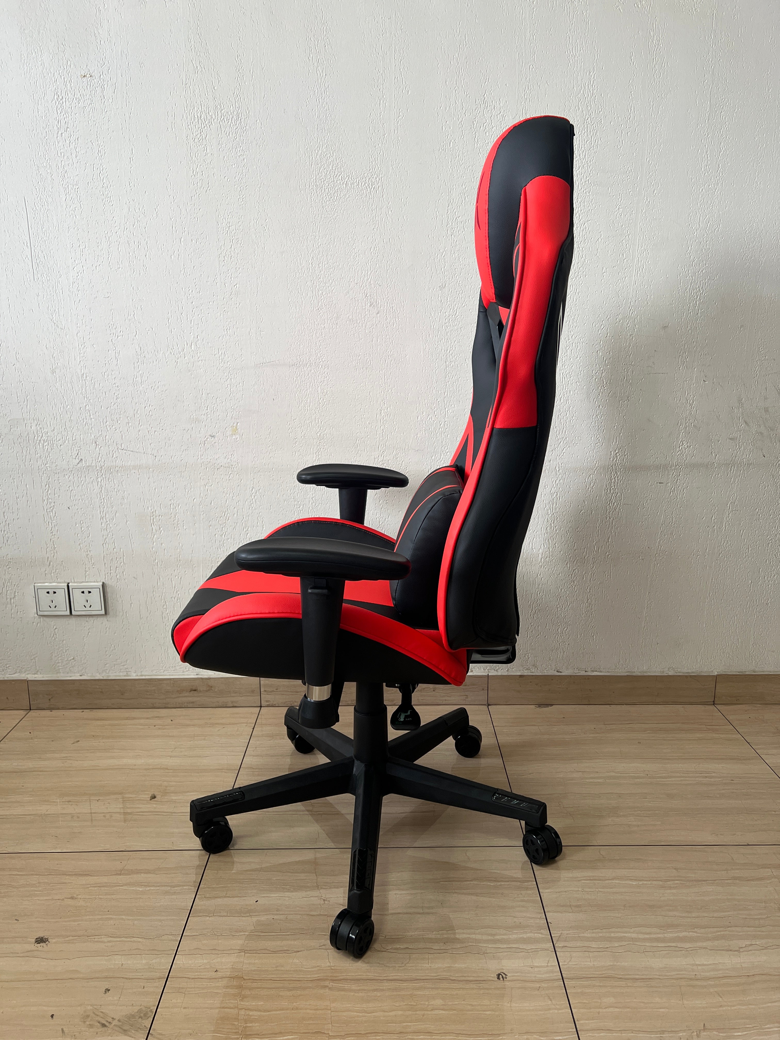 JOHOOFURNITURE Gaming Chair Office Chair D8507 Classical Model