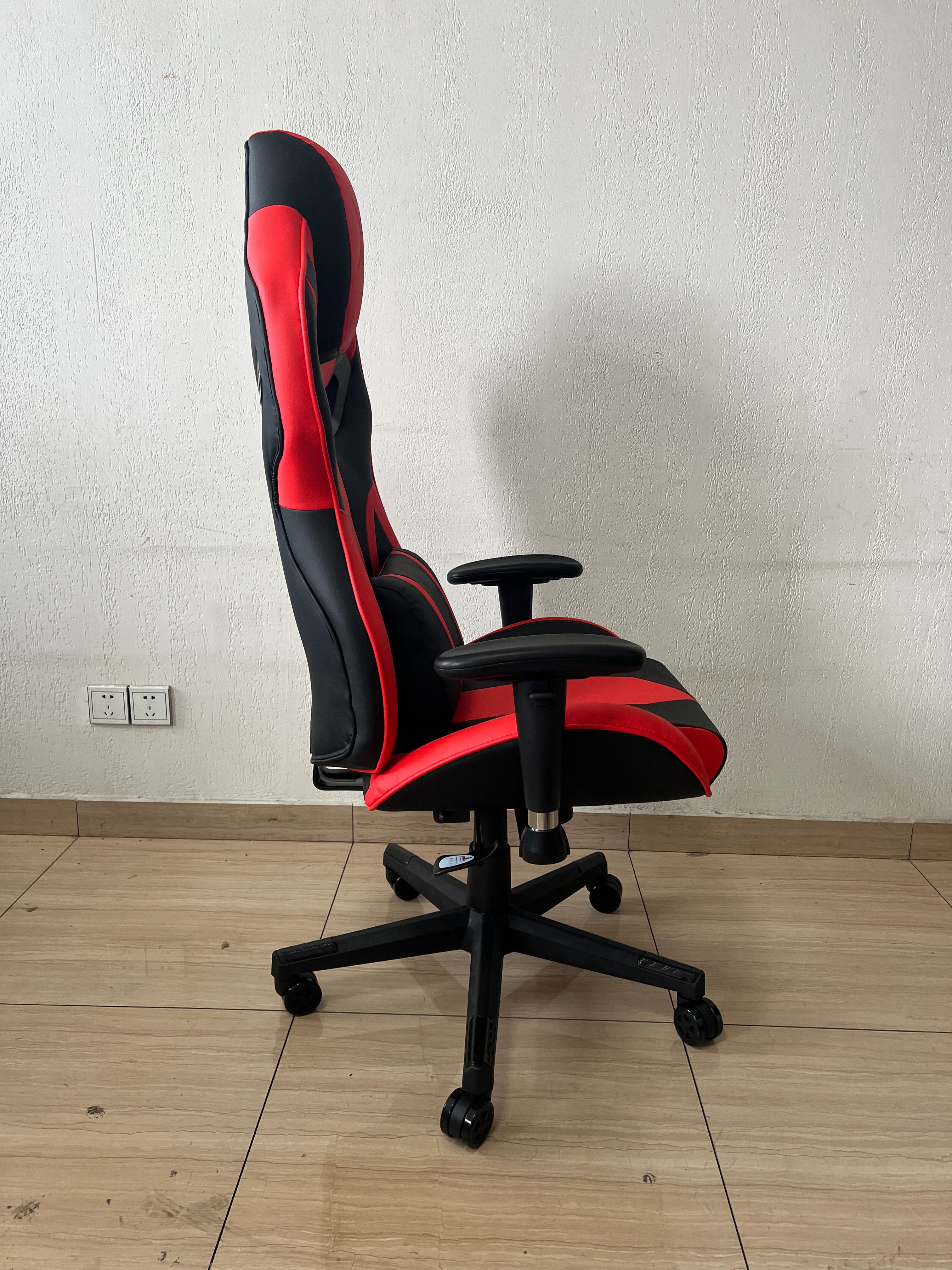 JOHOOFURNITURE Gaming Chair Office Chair D8507 Classical Model
